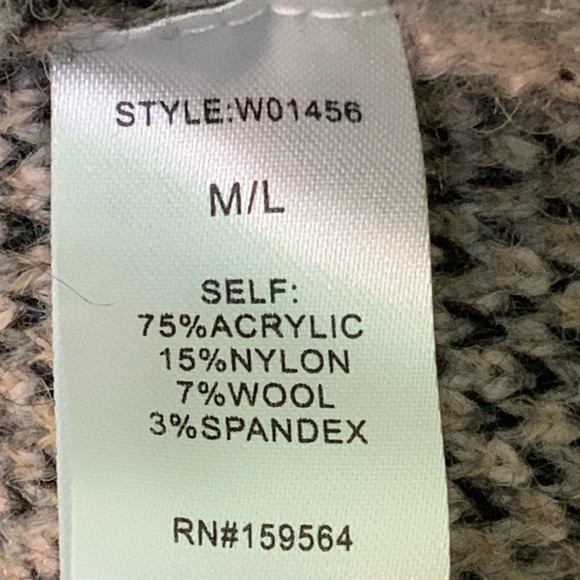 Bluivy Pink Leopard Print Sweater - Picture 6 of 7